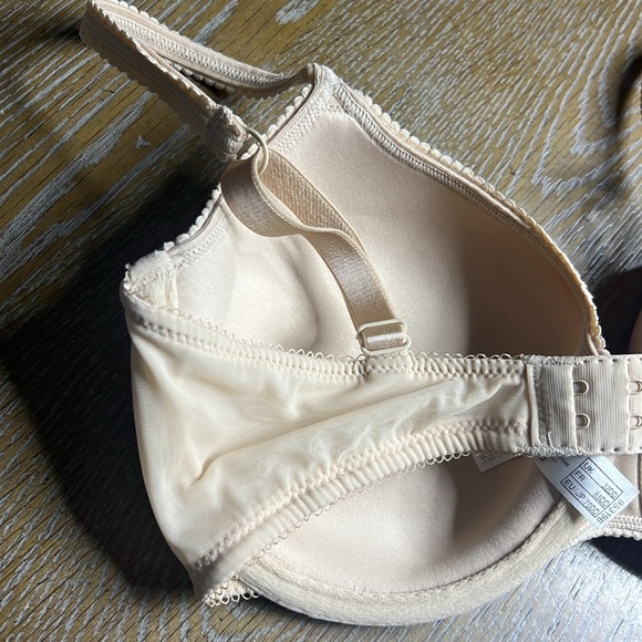 b.tempt'd  Nude Perfectly Fabulous Spacer Bra 953198 32DD - Picture 9 of 9